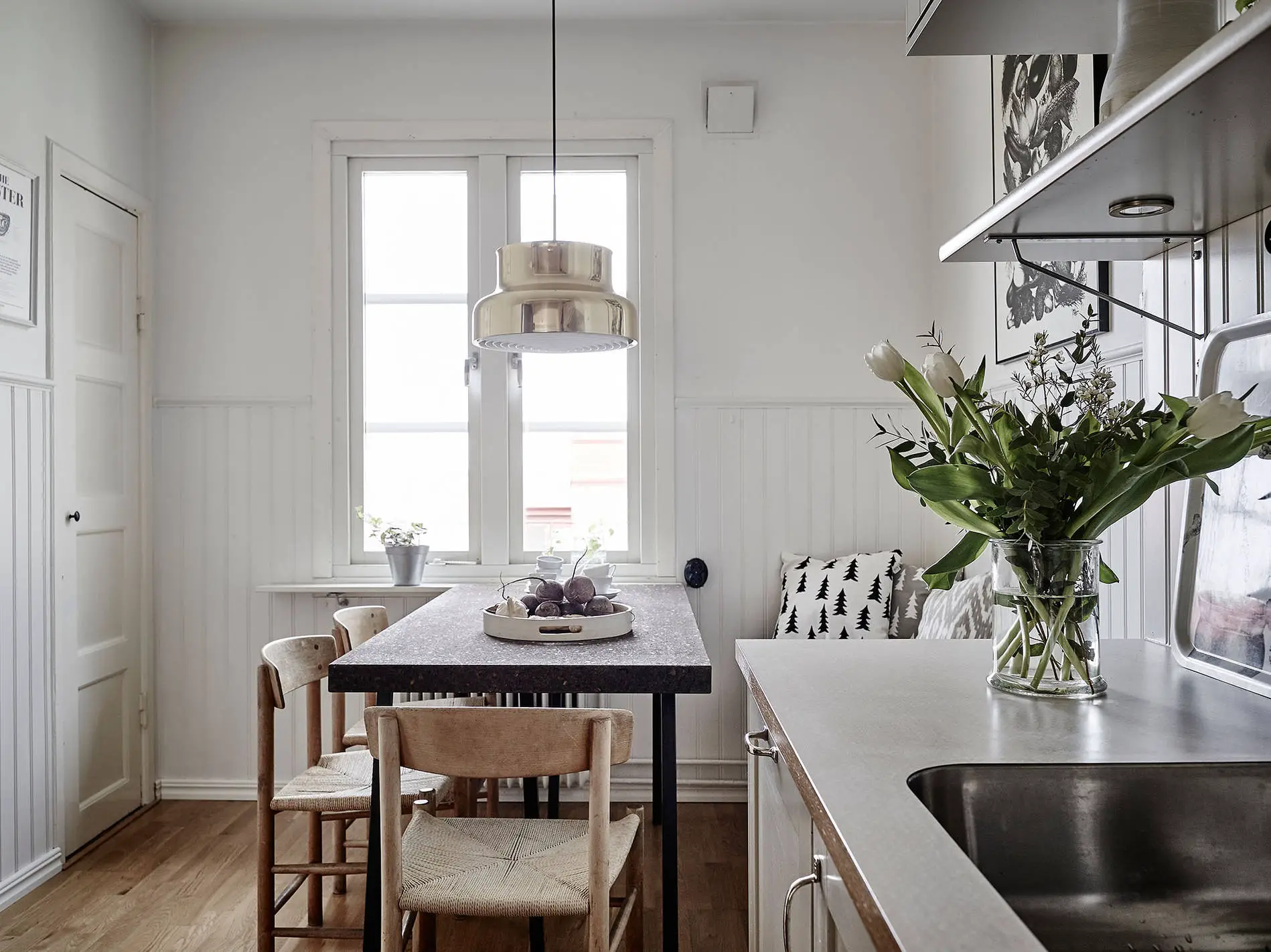 瑞典木质风格融入民族元素，打造温馨 72 平米空间-6