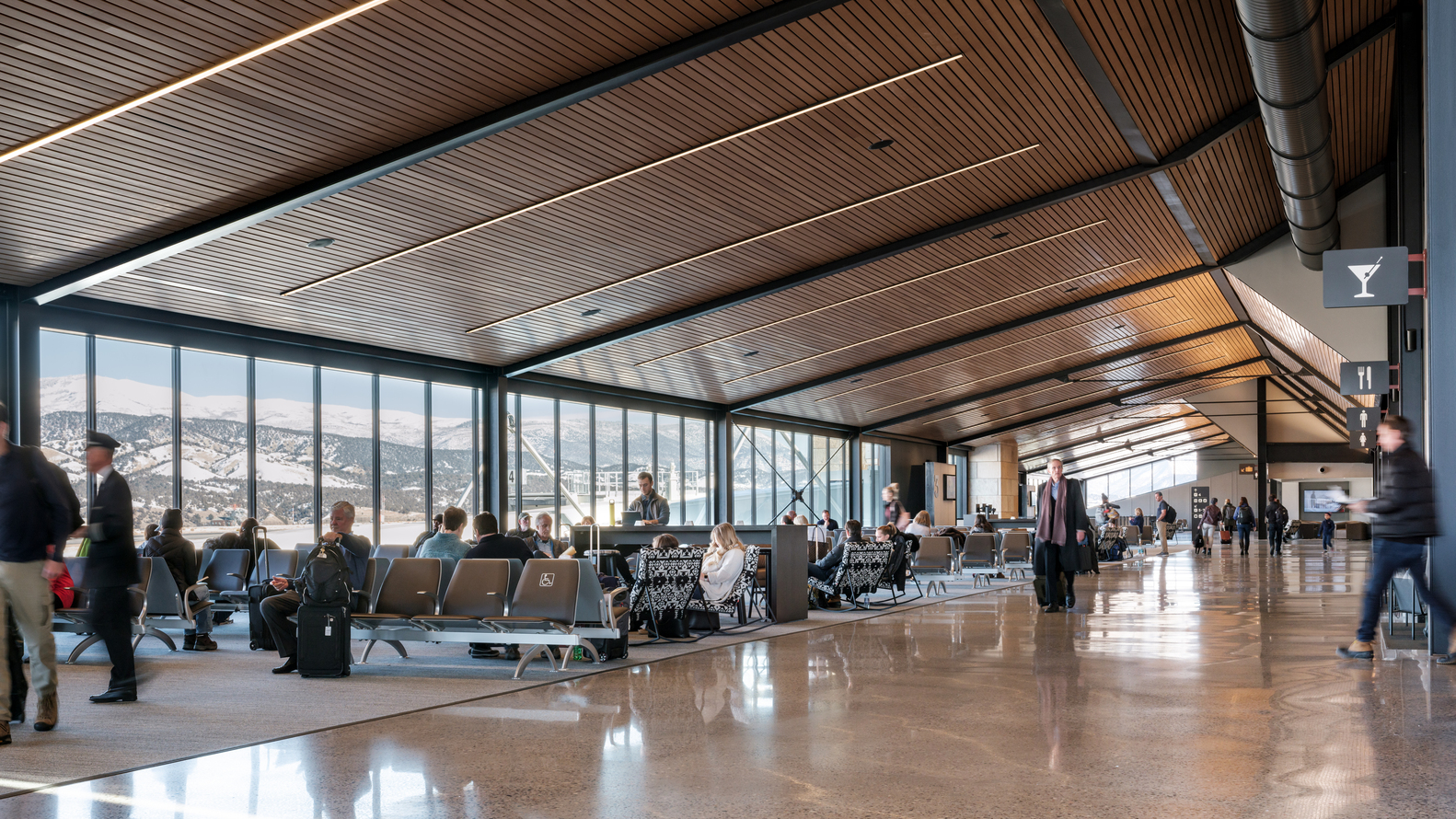 美国鹰县地区机场候机厅-20