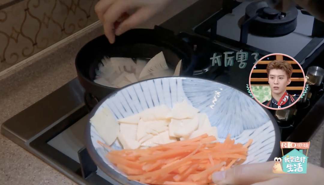 周笔畅的独居生活 | 仪式感与自由并存的家-69