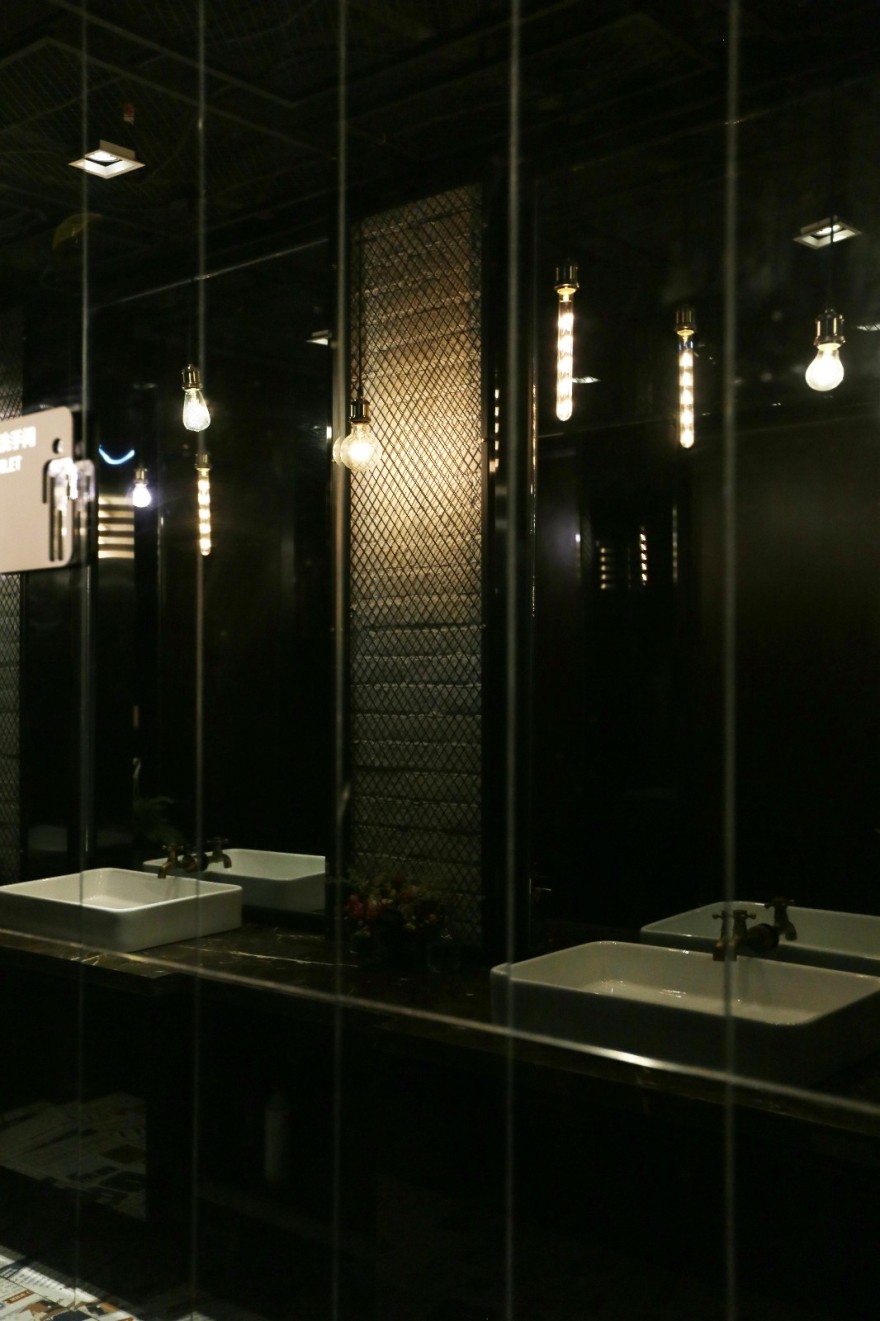 IDDW 道伟设计 | “灰度”巴黎中餐厅,简约工业风融合巴黎元素-28