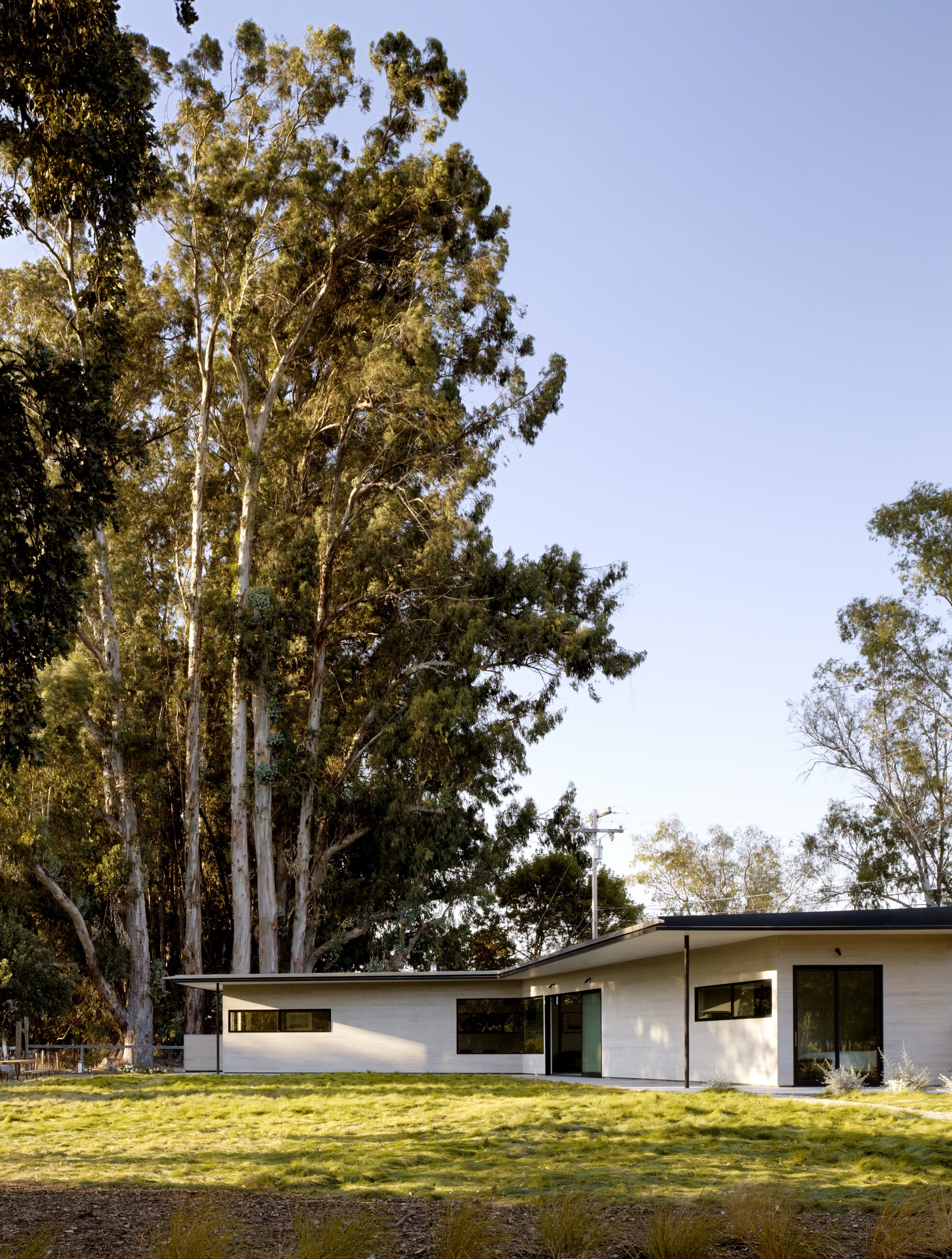 酒庄旁的定制家园——Schwartz and Architecture 的简约环保设计-15