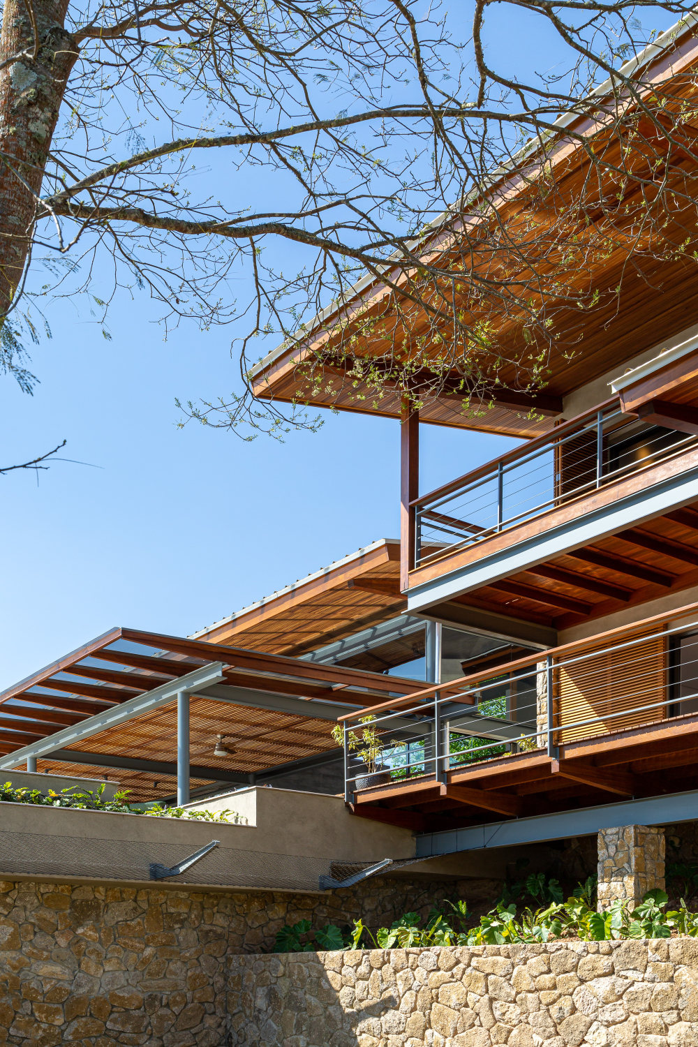 巴西水库旁的全景住宅设计-27