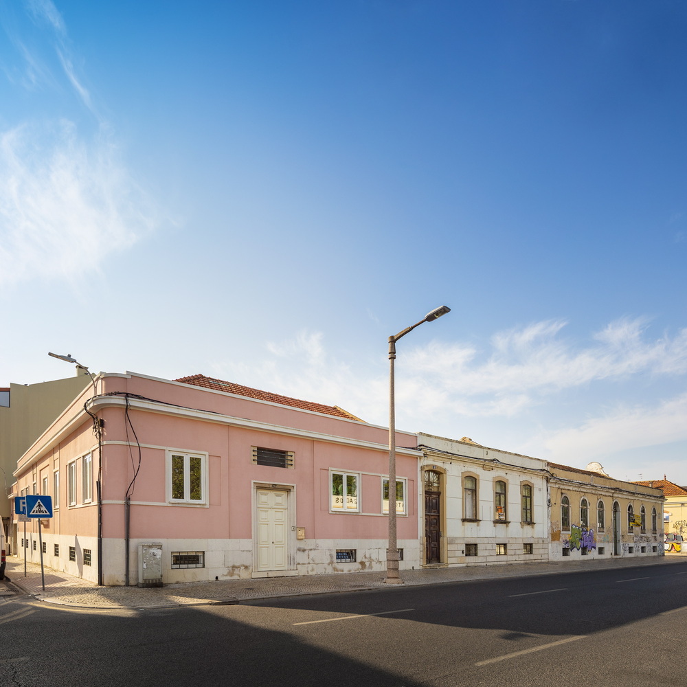 葡萄牙 Setúbal House 的现代改造丨João Tiago Aguiar Arquitectos-27