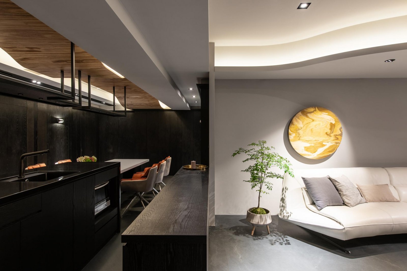 用黑色晕染出金色质感的艺术宅  麻石设计-5