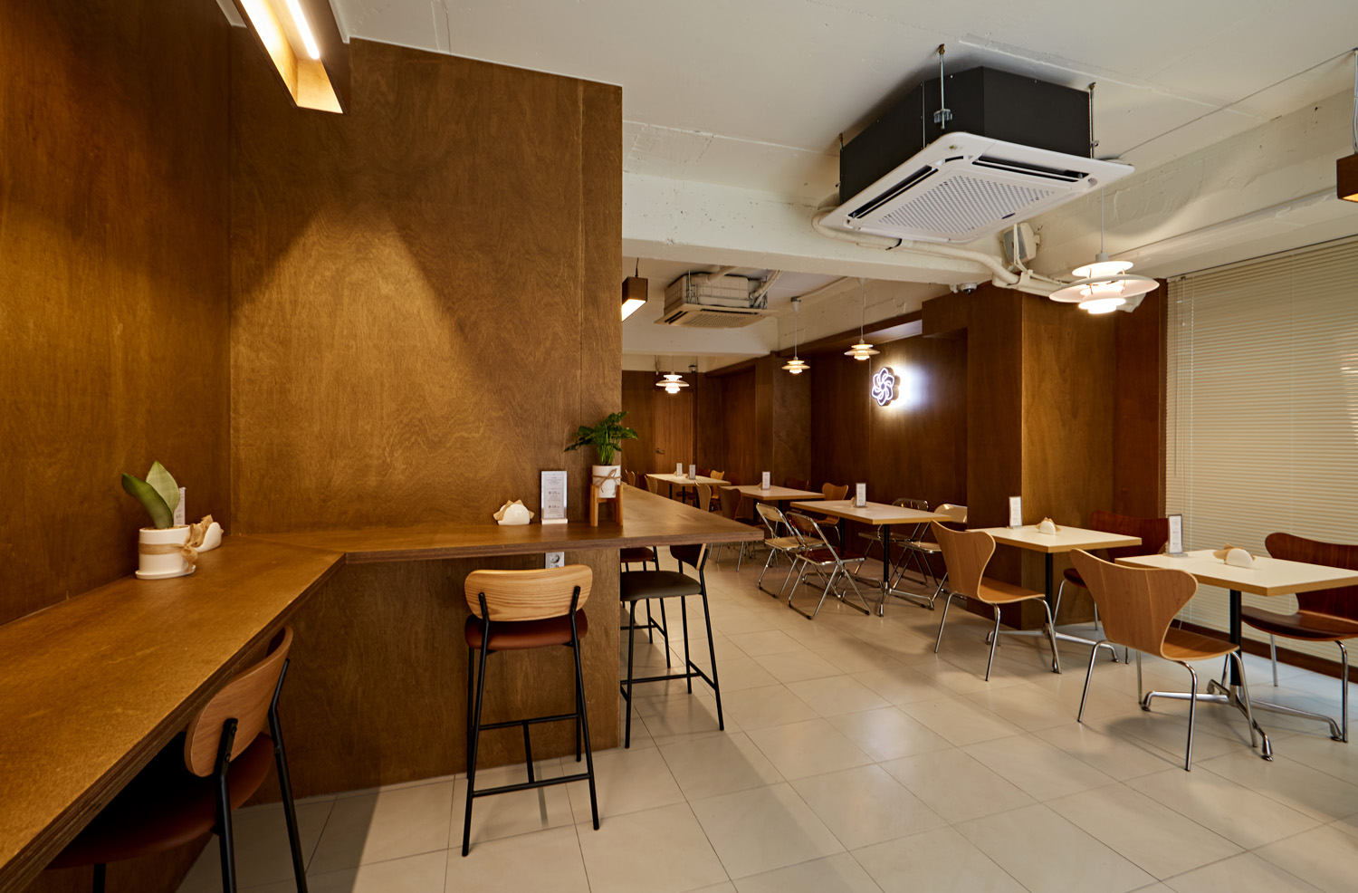 20 平米现代高级餐厅设计案例解析-7