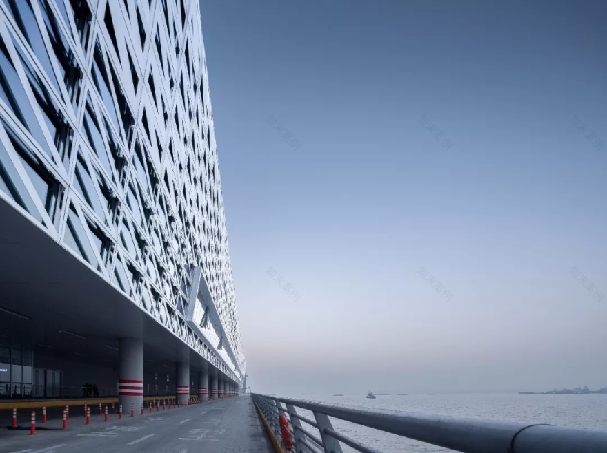 上海吴淞口国际邮轮母港客运楼丨中国上海-24