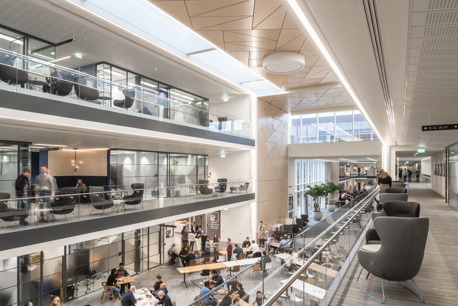 科技巨头 ARM 新总部,硅晶体结构灵感设计-38