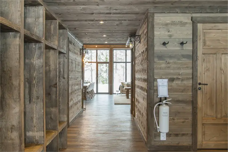 瑞典山间豪华木屋 | 传统与现代的完美交融-12