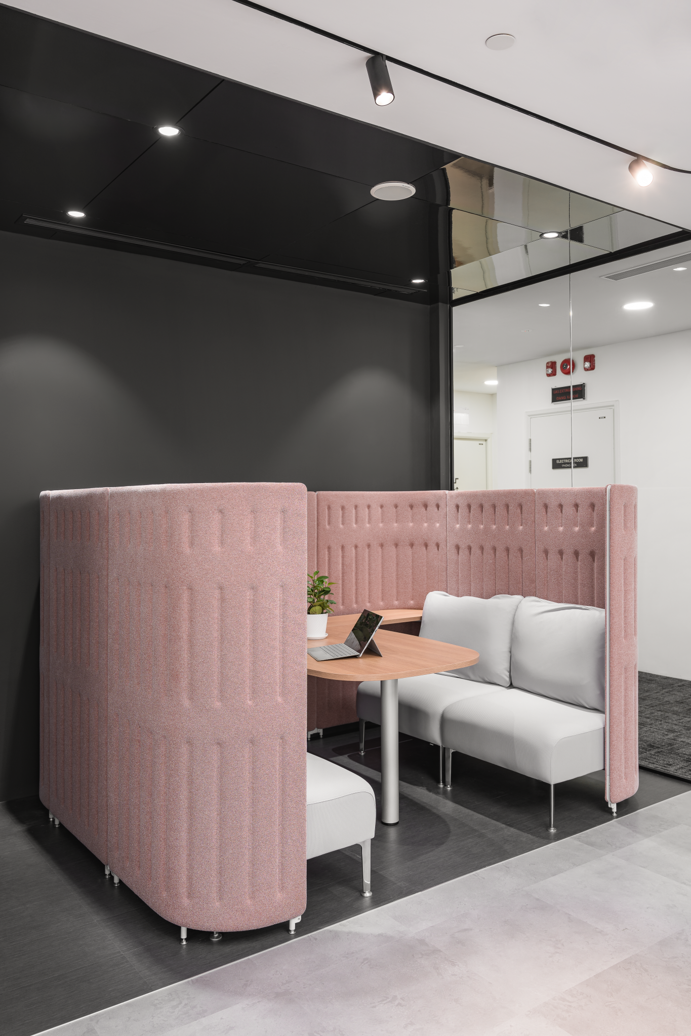 日本 Okamura 展厅设计-6