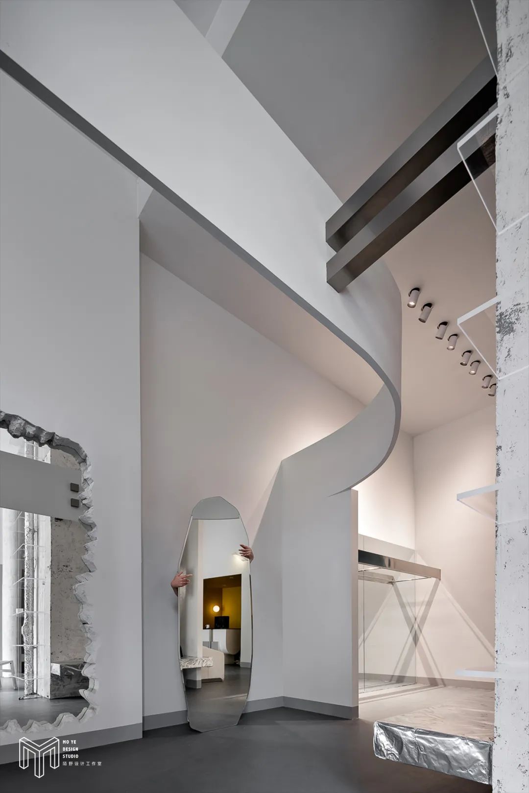 陌野 NTRY 买手店丨MOYE Design-5