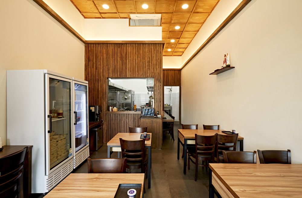 "韩式餐厅设计，白色与木质的完美融合"-7