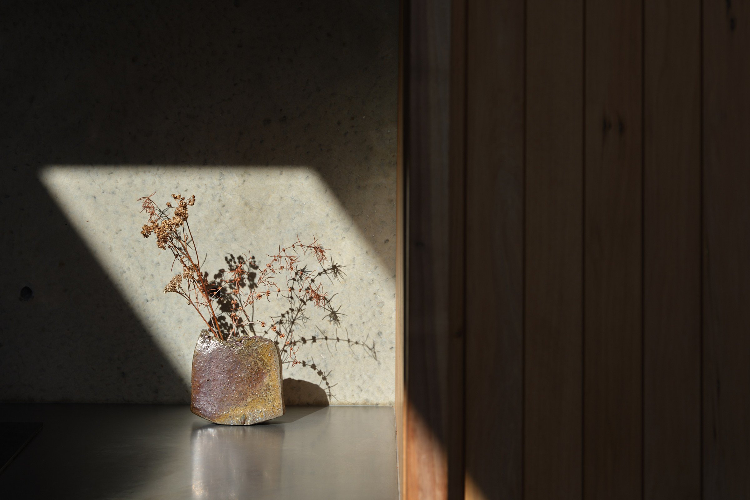 紧凑但宽敞的家庭住宅丨新西兰奥克兰丨Oli Booth Architecture-39