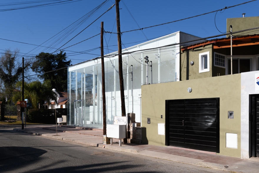 Complejo habitacional y comercial Camellia / Estudio I LZ-31