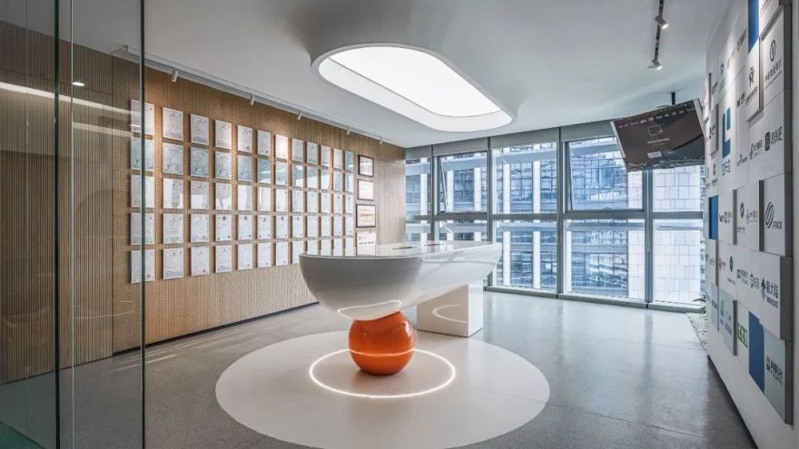 云码智能:流线型几何办丨中国广州丨冠臣设计-14