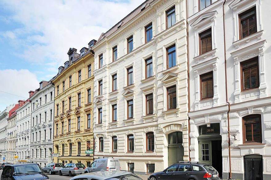 瑞典 48 平米趣味公寓 | 暖色调与幽默壁画完美结合-29