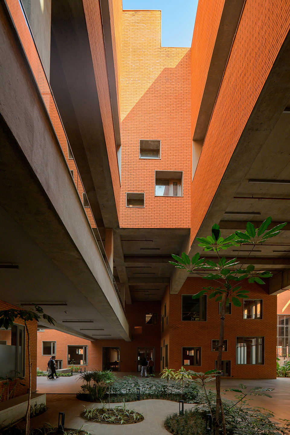 普瑞斯蒂吉大学丨印度印多尔丨Sanjay Puri Architects-42