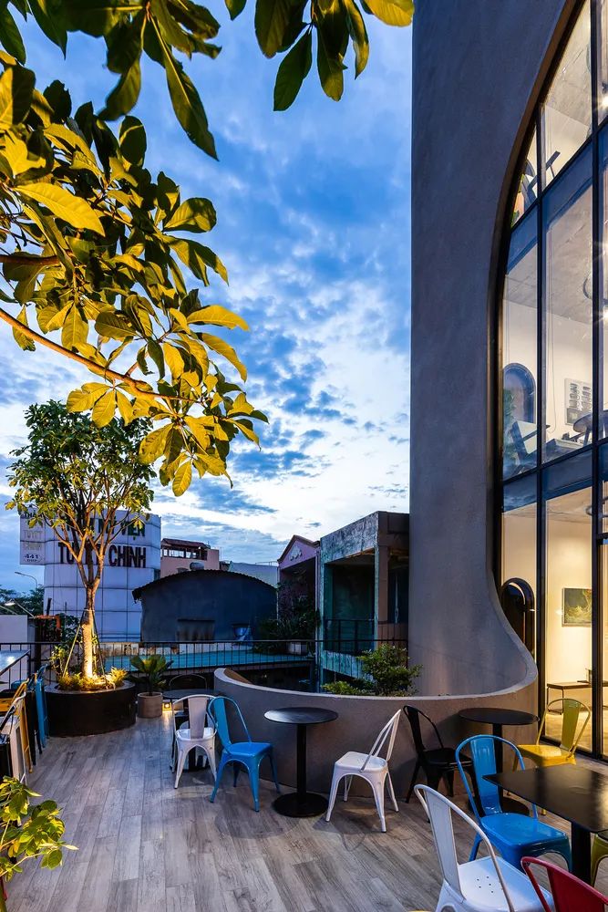 越南 420m²综合咖啡楼设计,打造自然与商业的完美融合-16