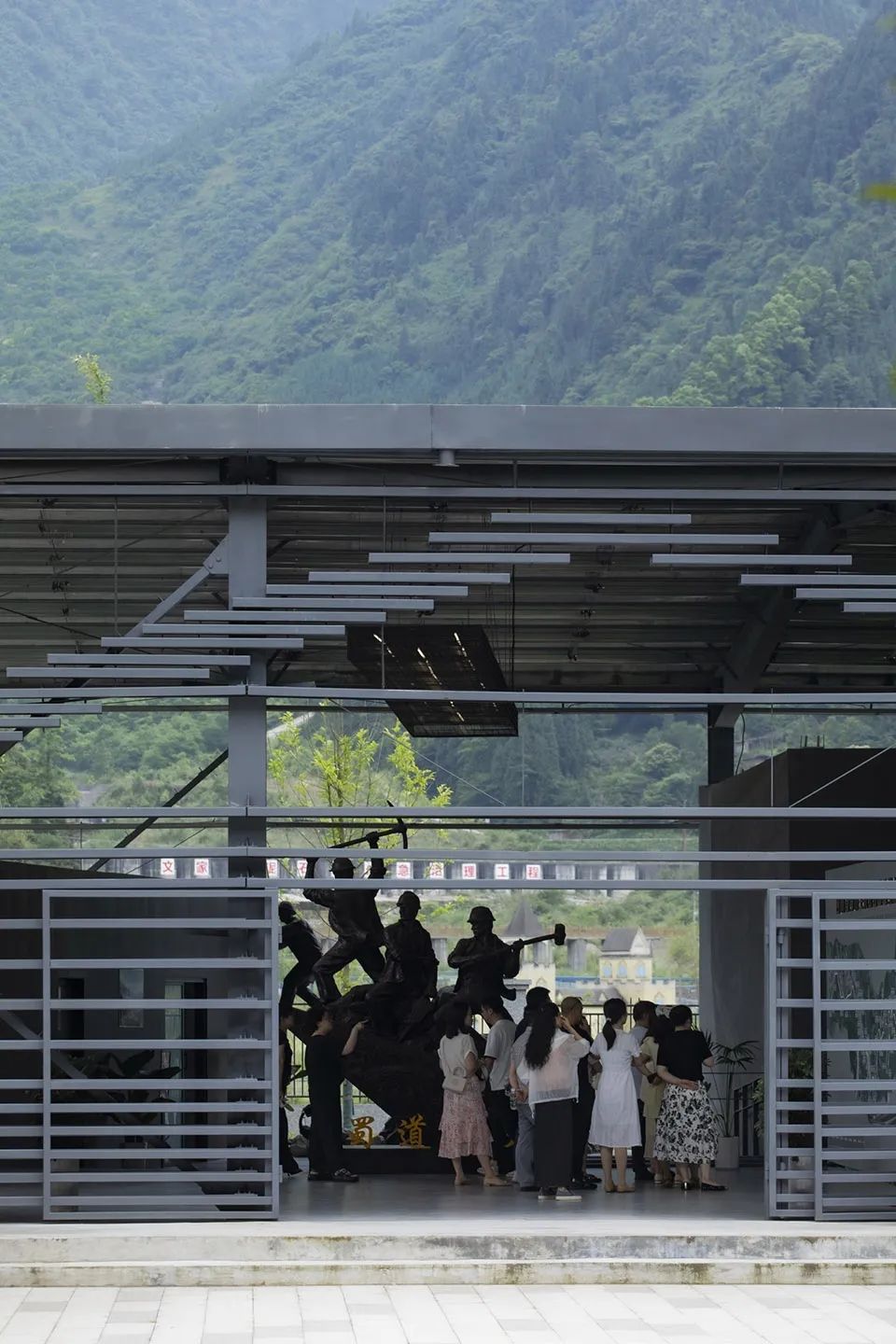 孙昊德新作｜四川“绵茂公路”纪念展览馆-4