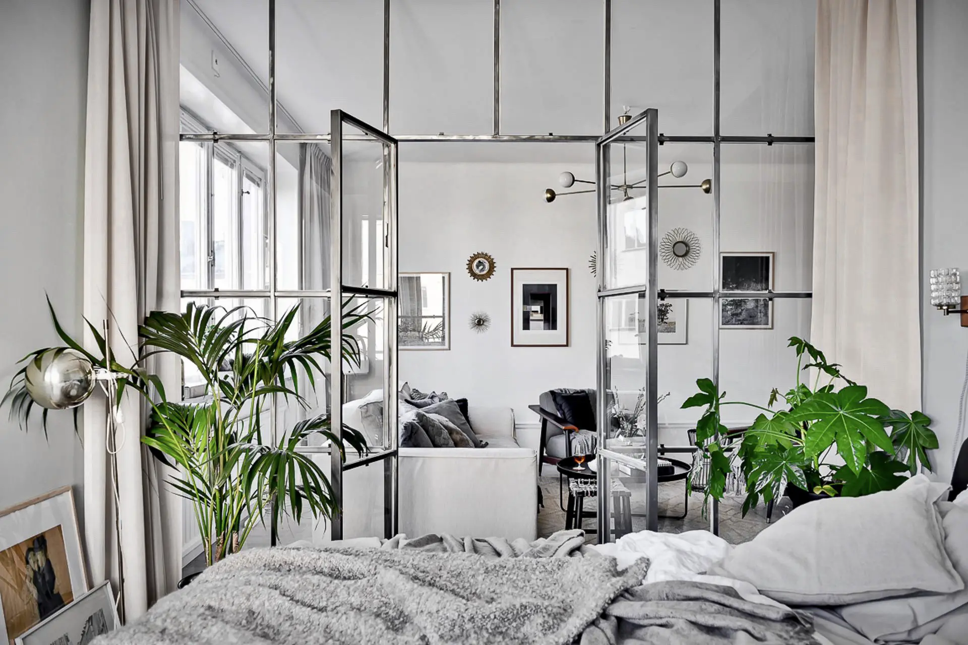 瑞典蓝色晨光公寓设计-5