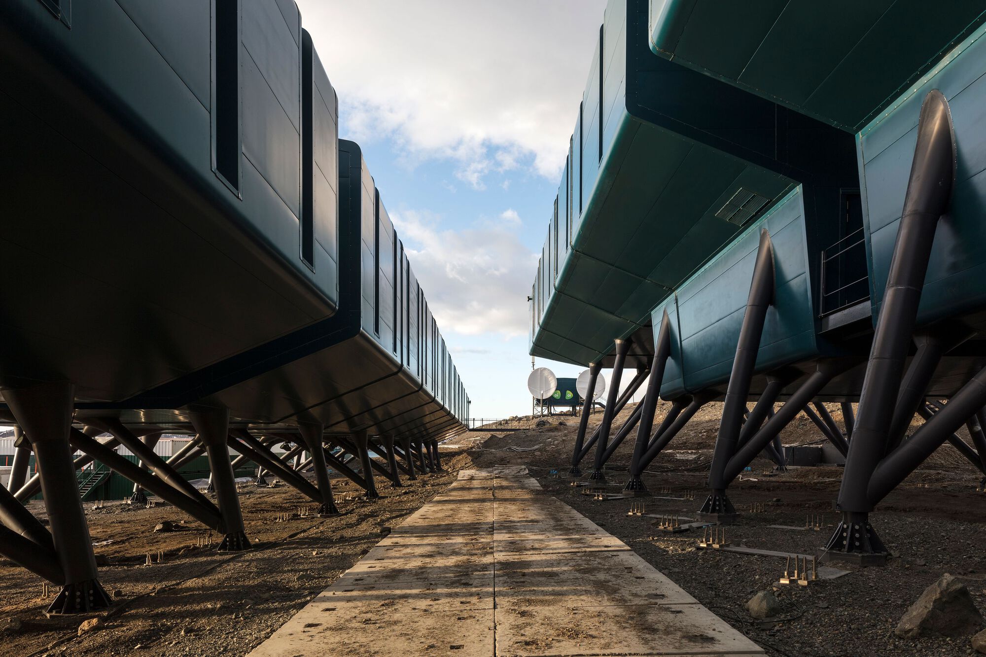 Comandante Ferraz Antarctic Station / Studio 41-34