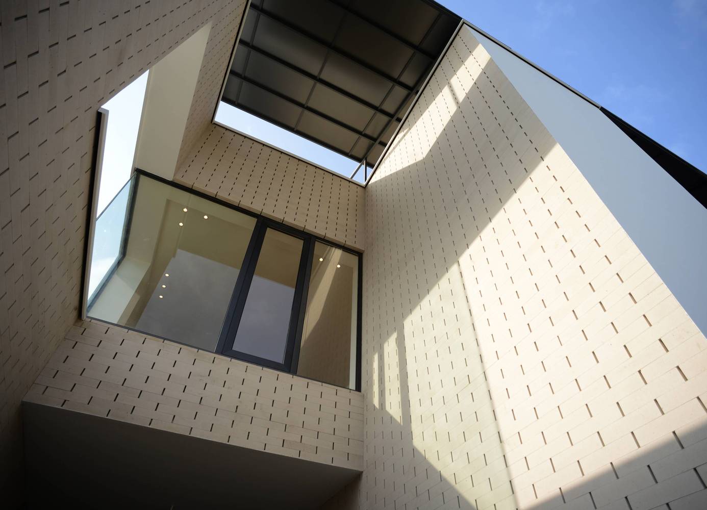 伊朗 No·12 别墅 · 创意负空间与环境的和谐共生-46