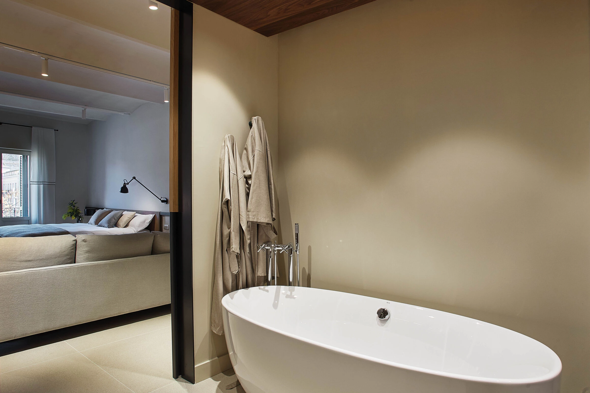 融合历史与当代的巧克力主题酒店-10