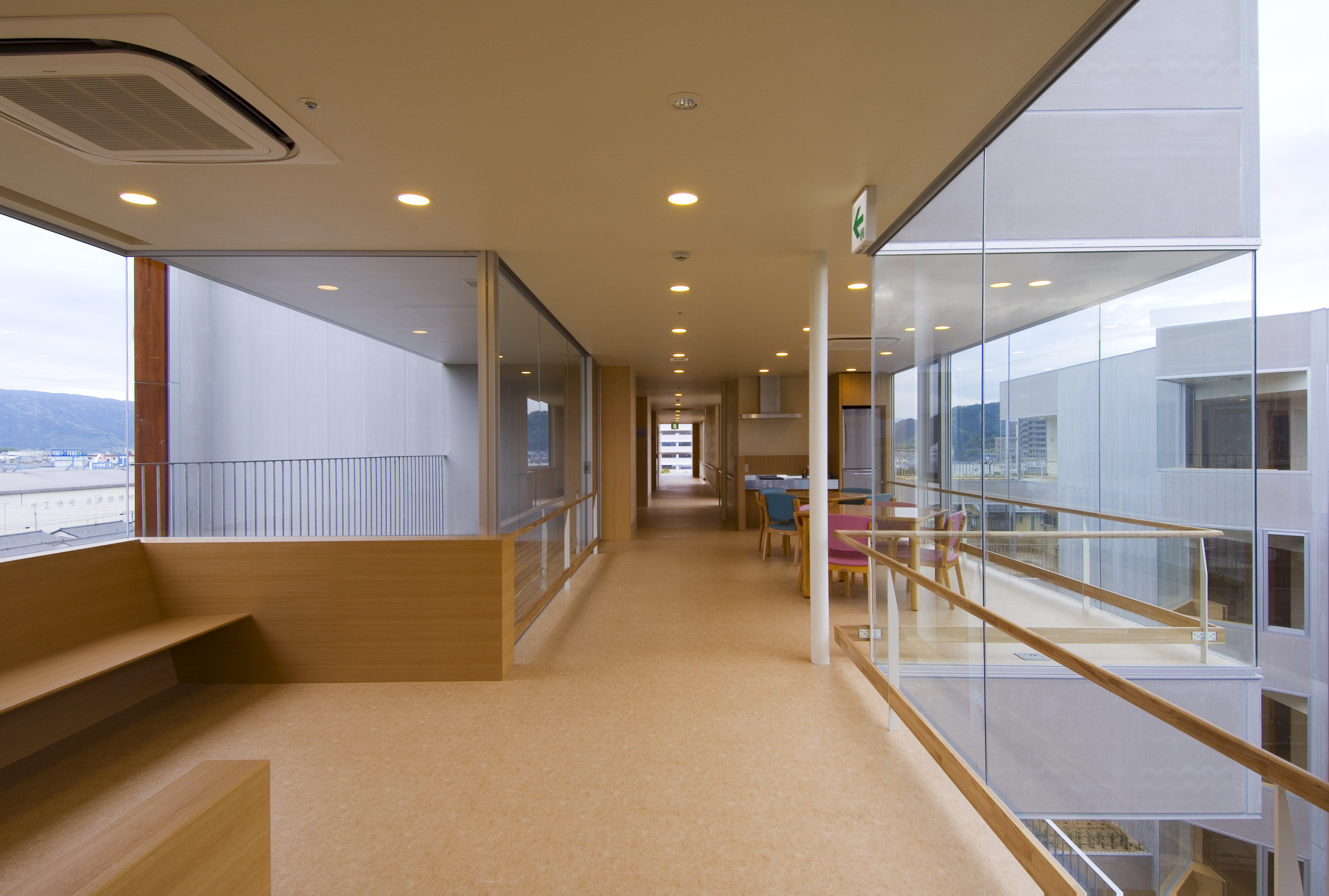 福井山峦间的温馨养老院-25