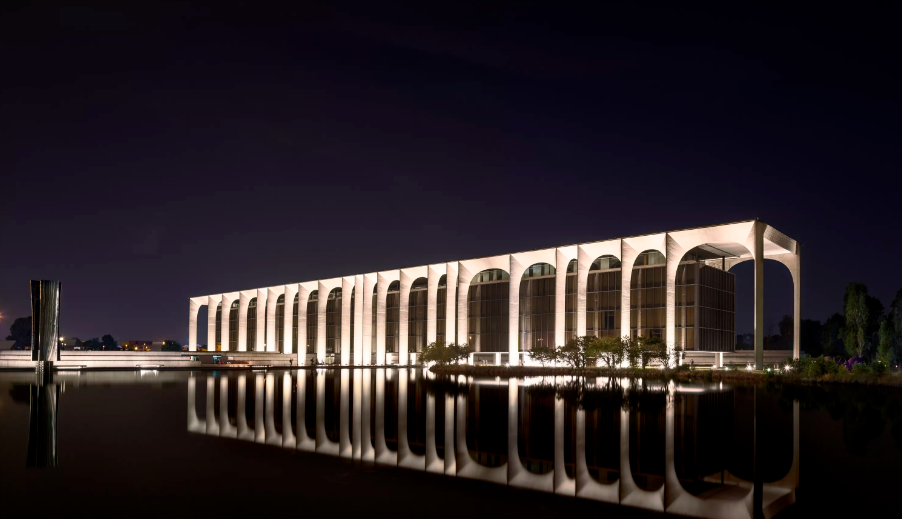 尼迈耶的蒙达多利集团总部丨意大利-21