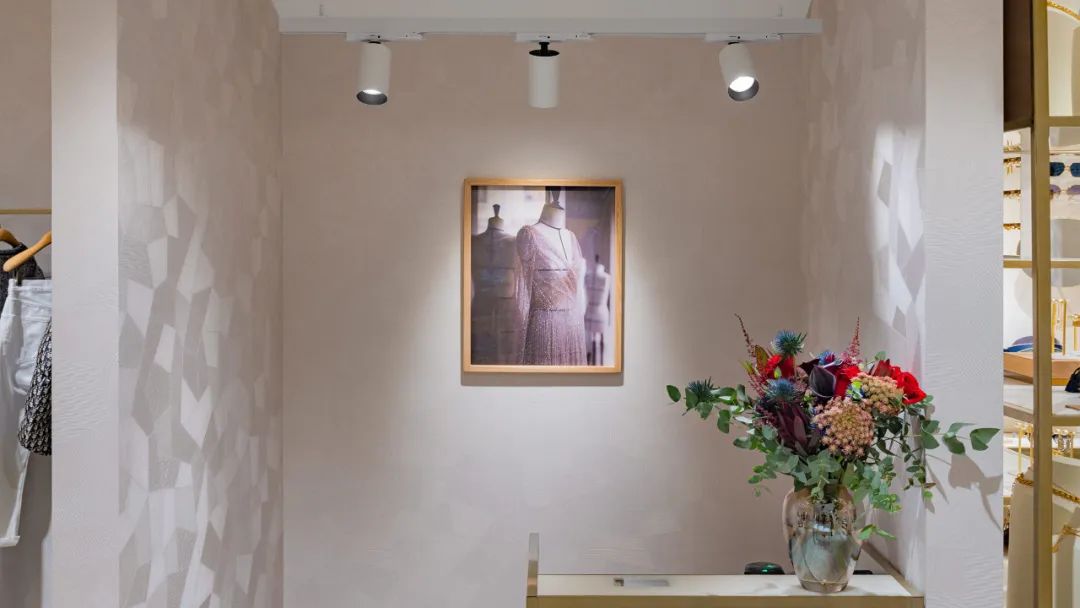 Dior 迪奥精品店照明设计丨CENTRSVET-20