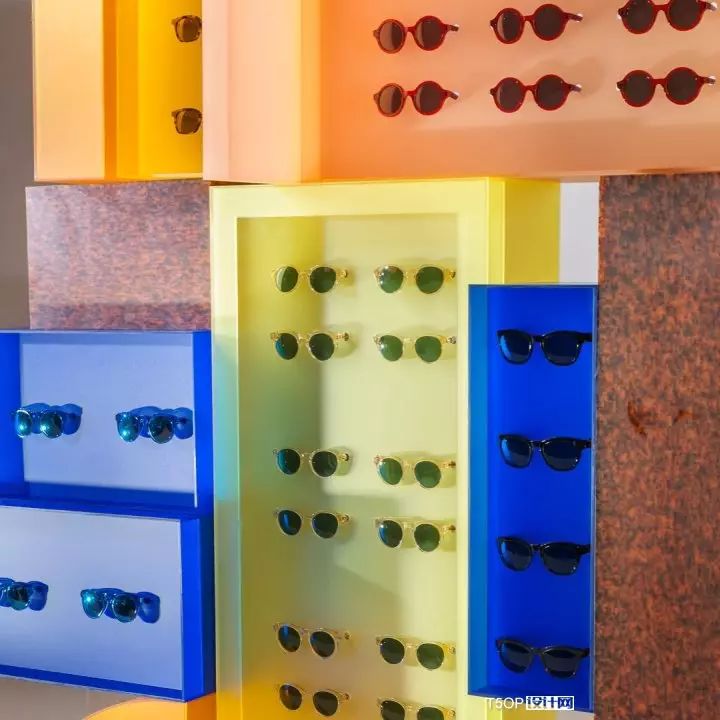 伦敦Selfridges百货物质世界的运动概念橱窗设计-11