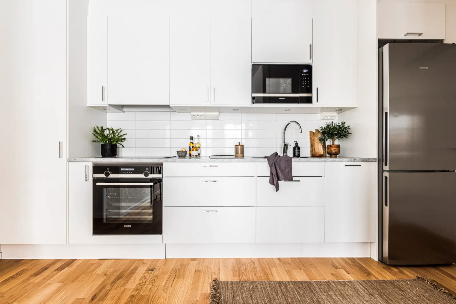 瑞典 34m2 精致黑白工作室,空间布局与设计细节的完美结合-6