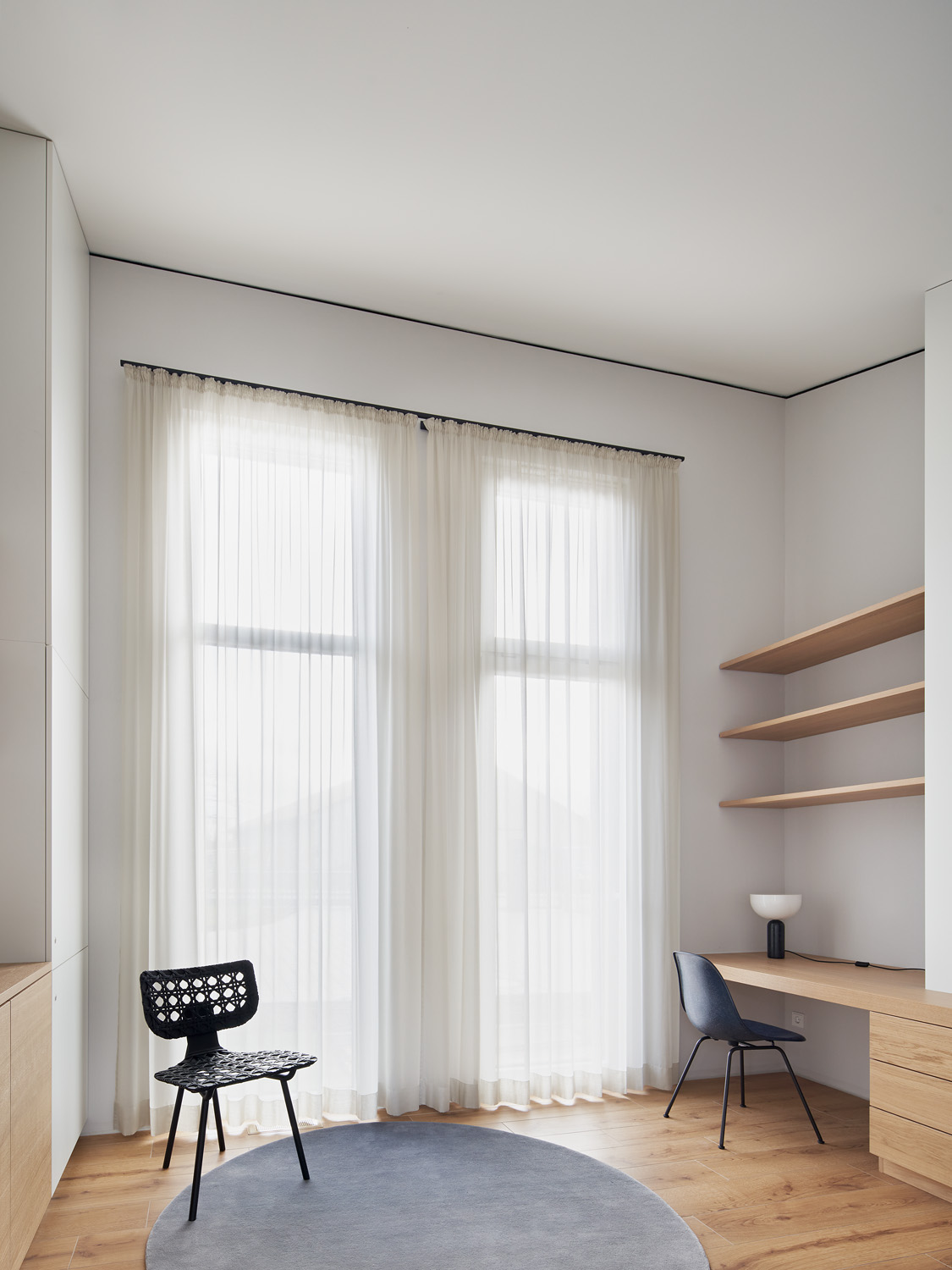 带开放式布局的独栋住宅  buerohauser-63