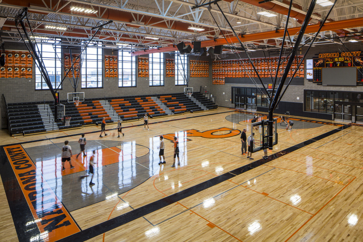 Wyoming 中学百年老校翻新,21 世纪学习环境助力学生成长-38