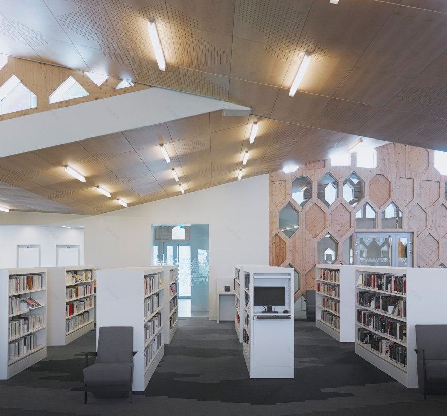 法国媒体图书馆-36