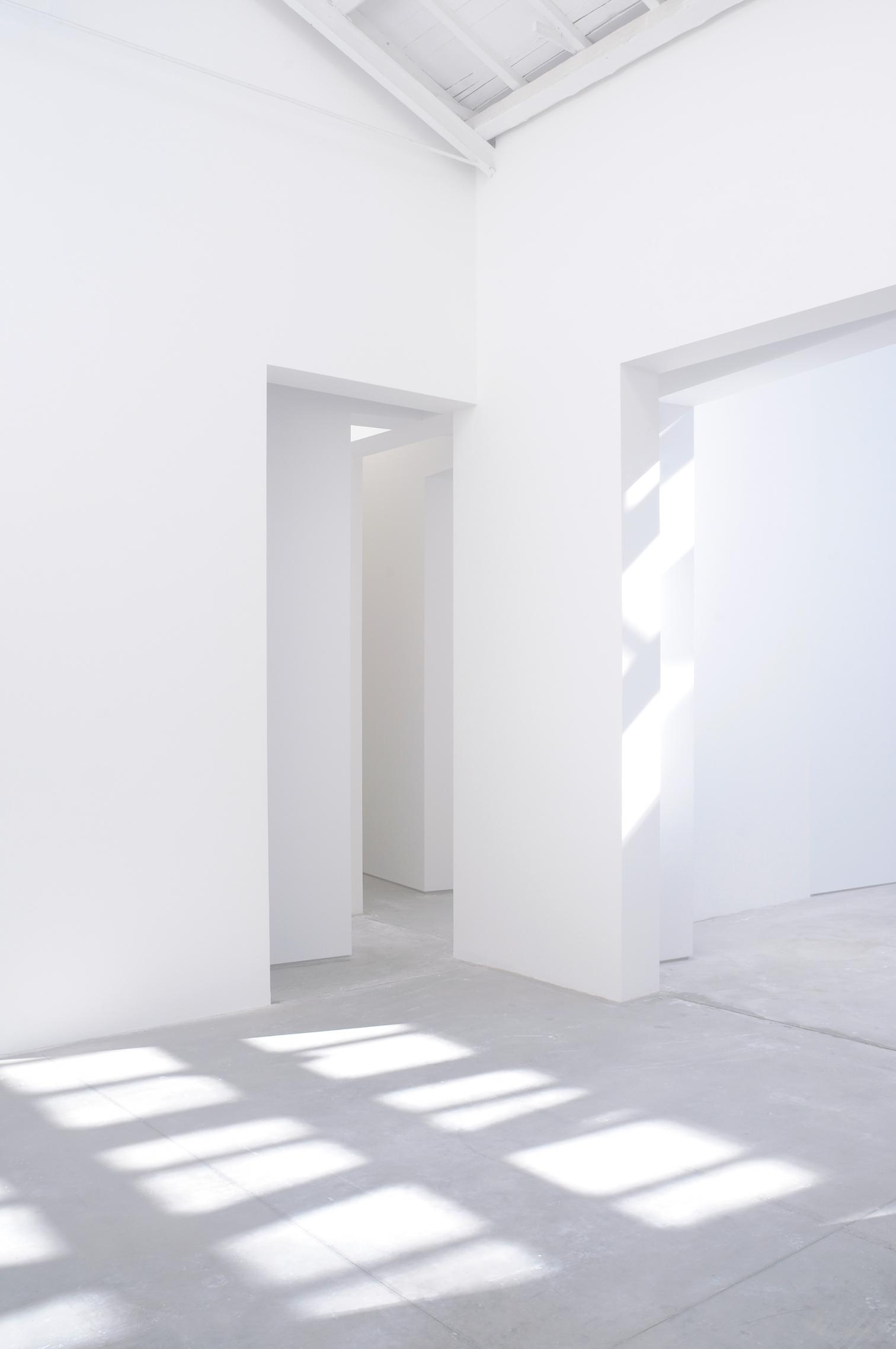 错位建筑 · 西班牙馆在威尼斯双年展的独特设计-8