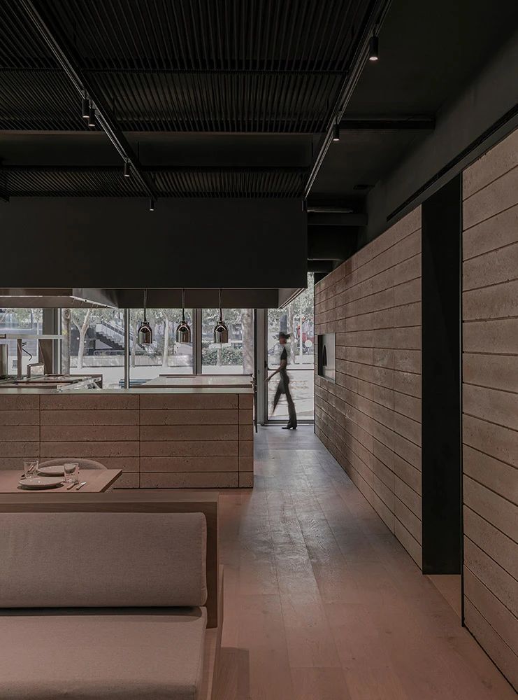 森林主题餐厅 Bosco de Lobos,Vibia 灯具展厅丨西班牙丨Francesc Rifé Studio-17