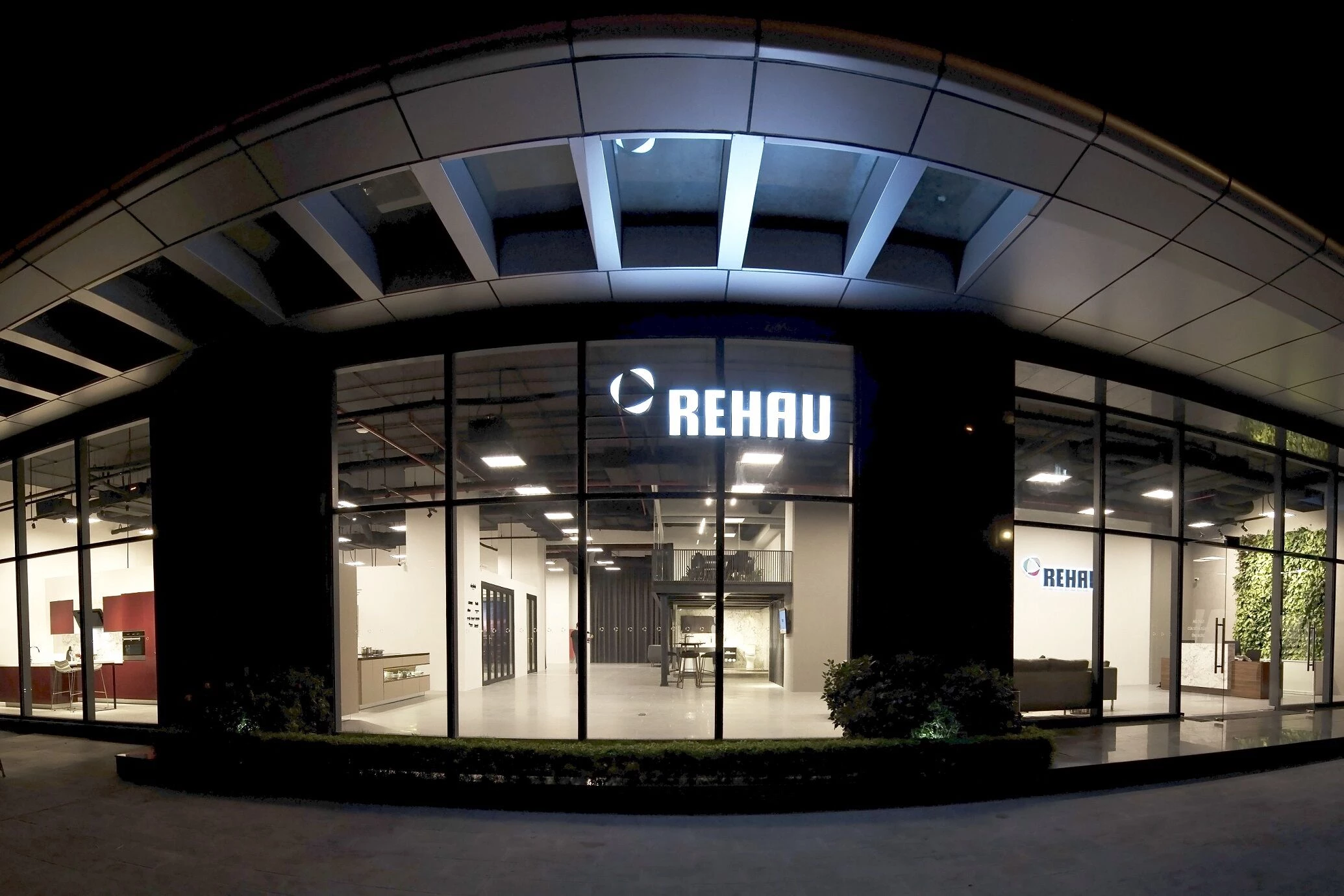 越南河内 Rehau 展示厅——创新材料展示与办公空间的完美融合-15