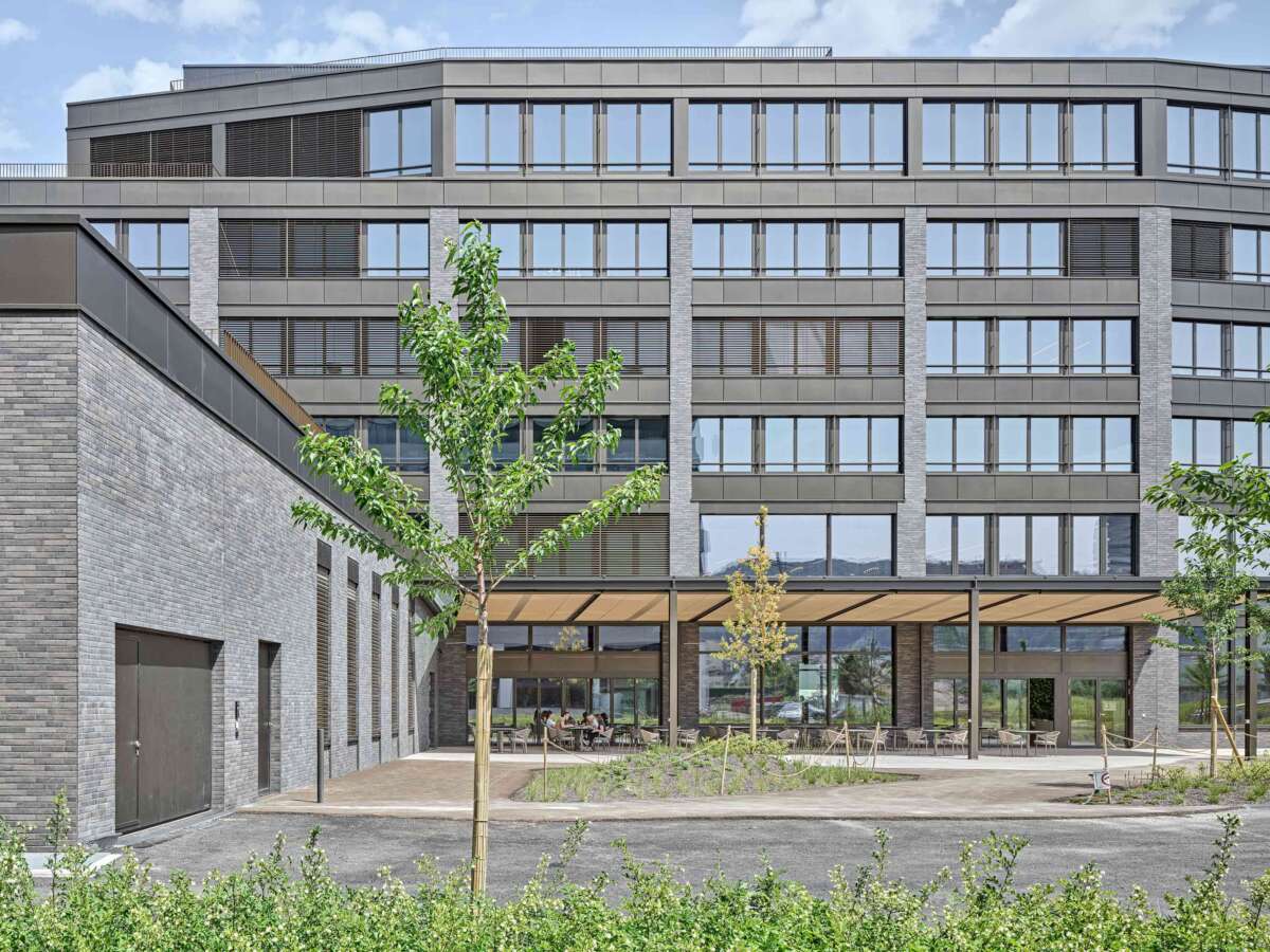 普拉特恩市经济之家-13