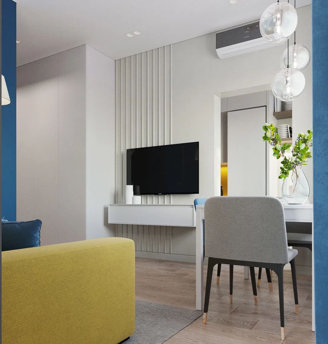 在黄与蓝的生动包围下，自行车上墙了？？？-8