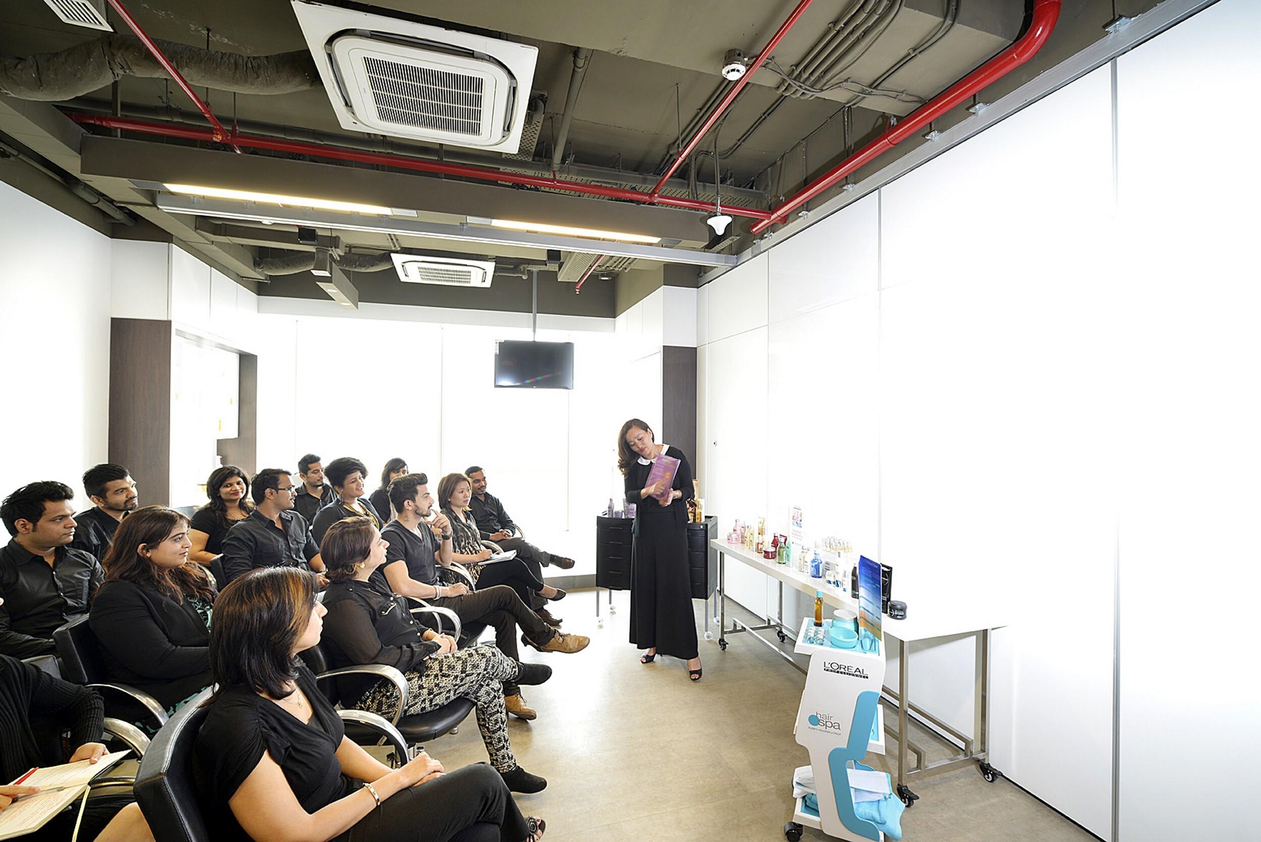 Loreal 学院 · 先进的多功能教学空间-31