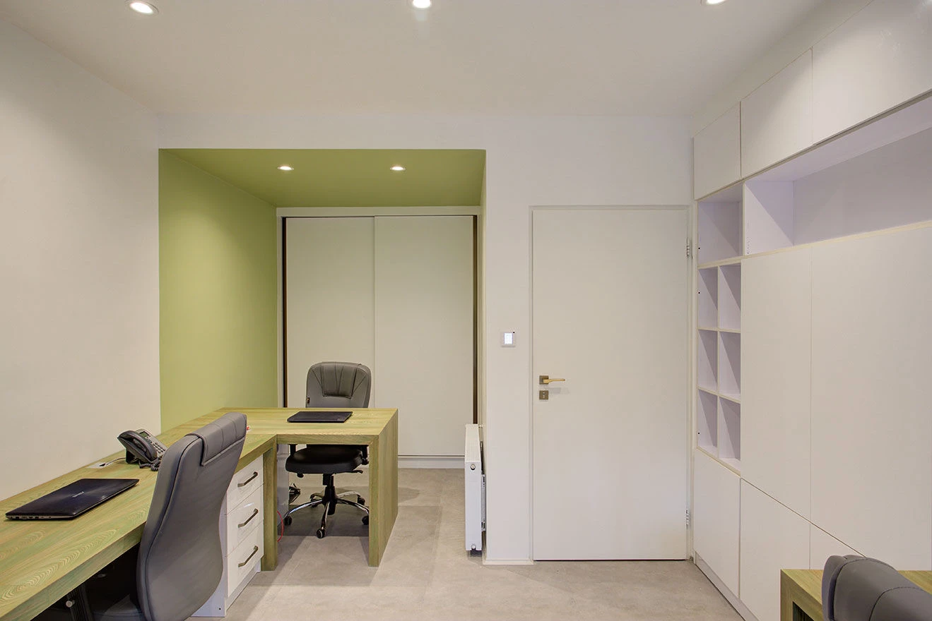 废弃建筑变身高效办公空间-23