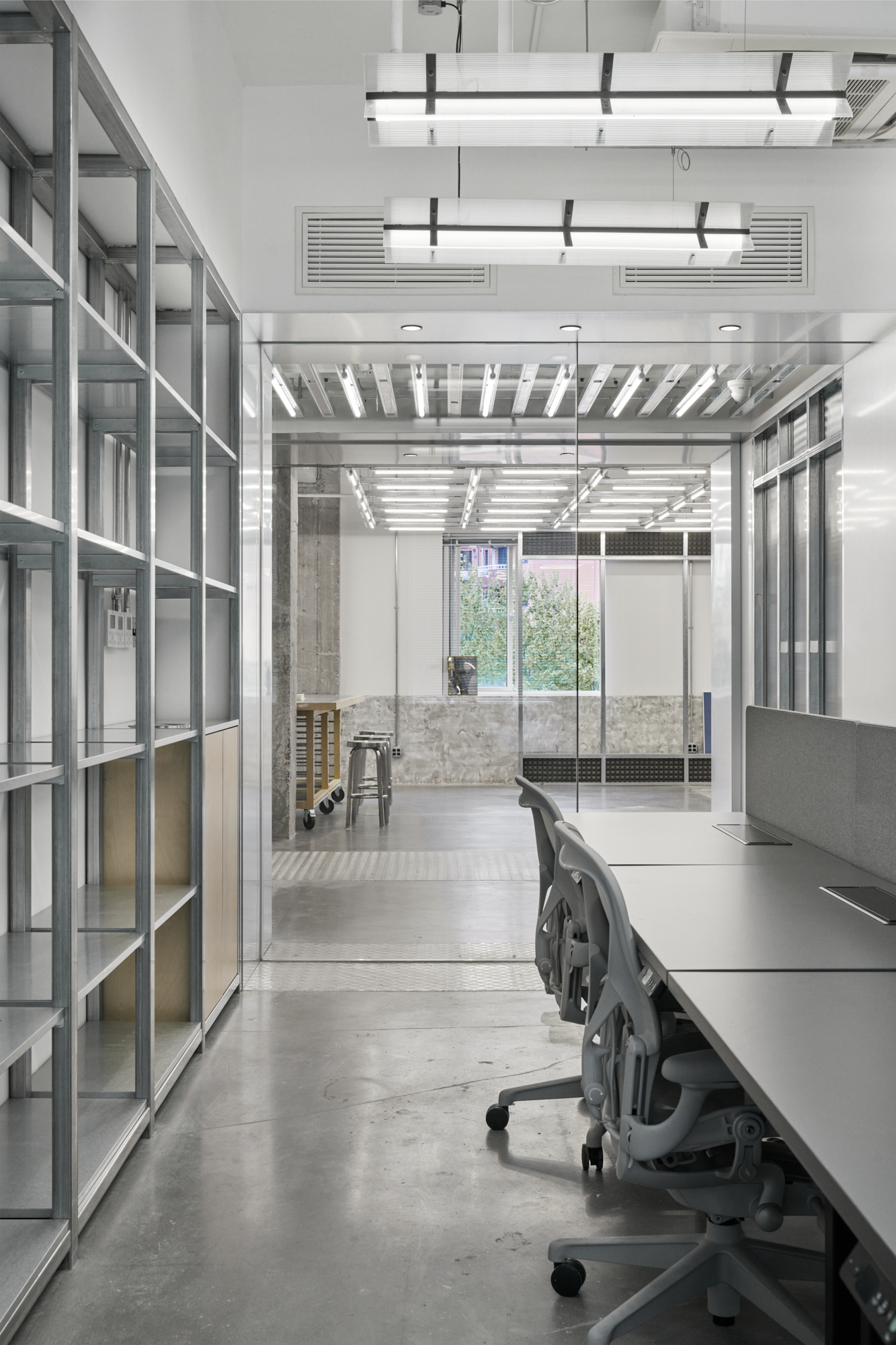 数字媒体集团办公室丨中国上海丨Pronounced Design-23