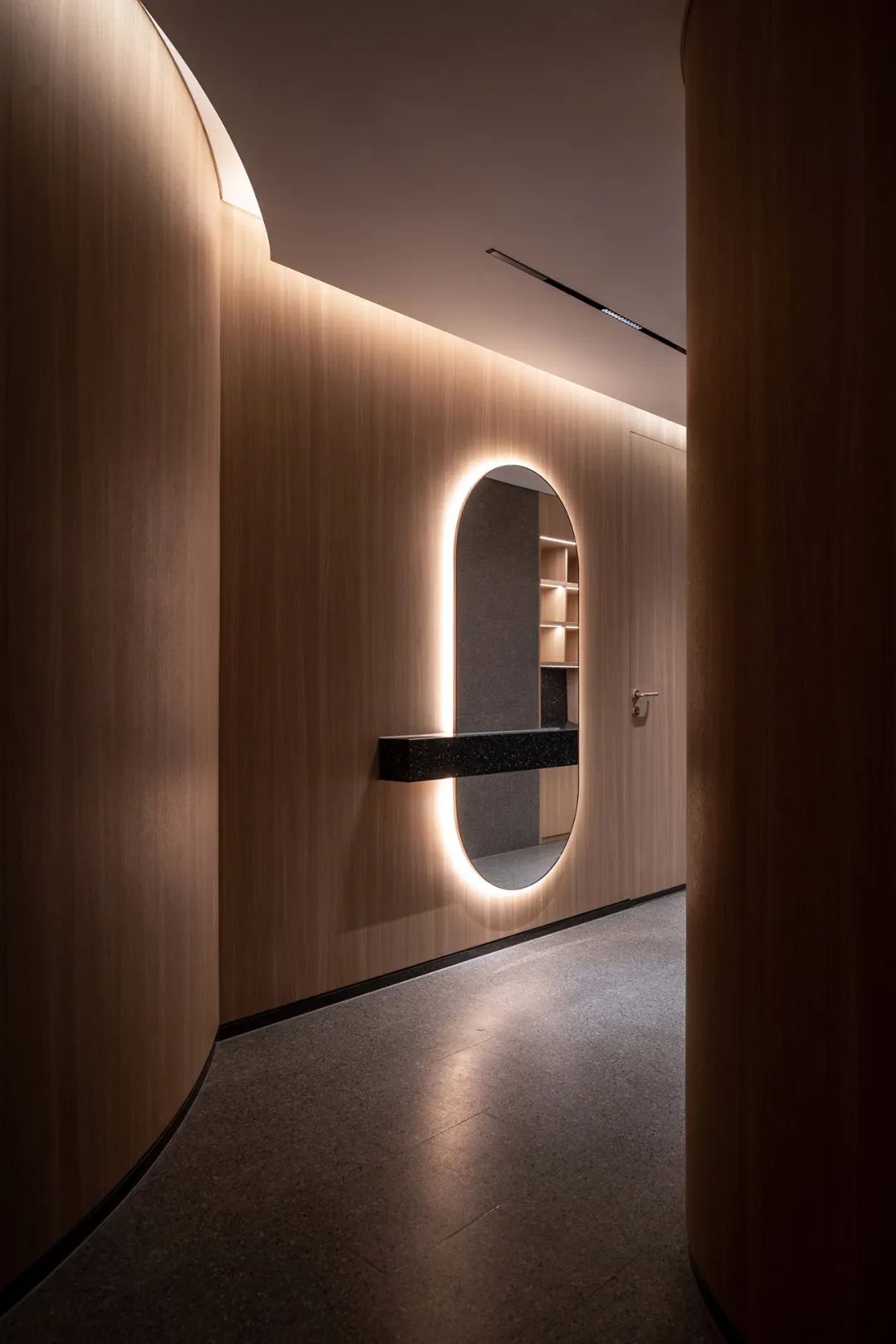 TRACTION 森林公园中的健身房丨生兵,屈飞婧-4