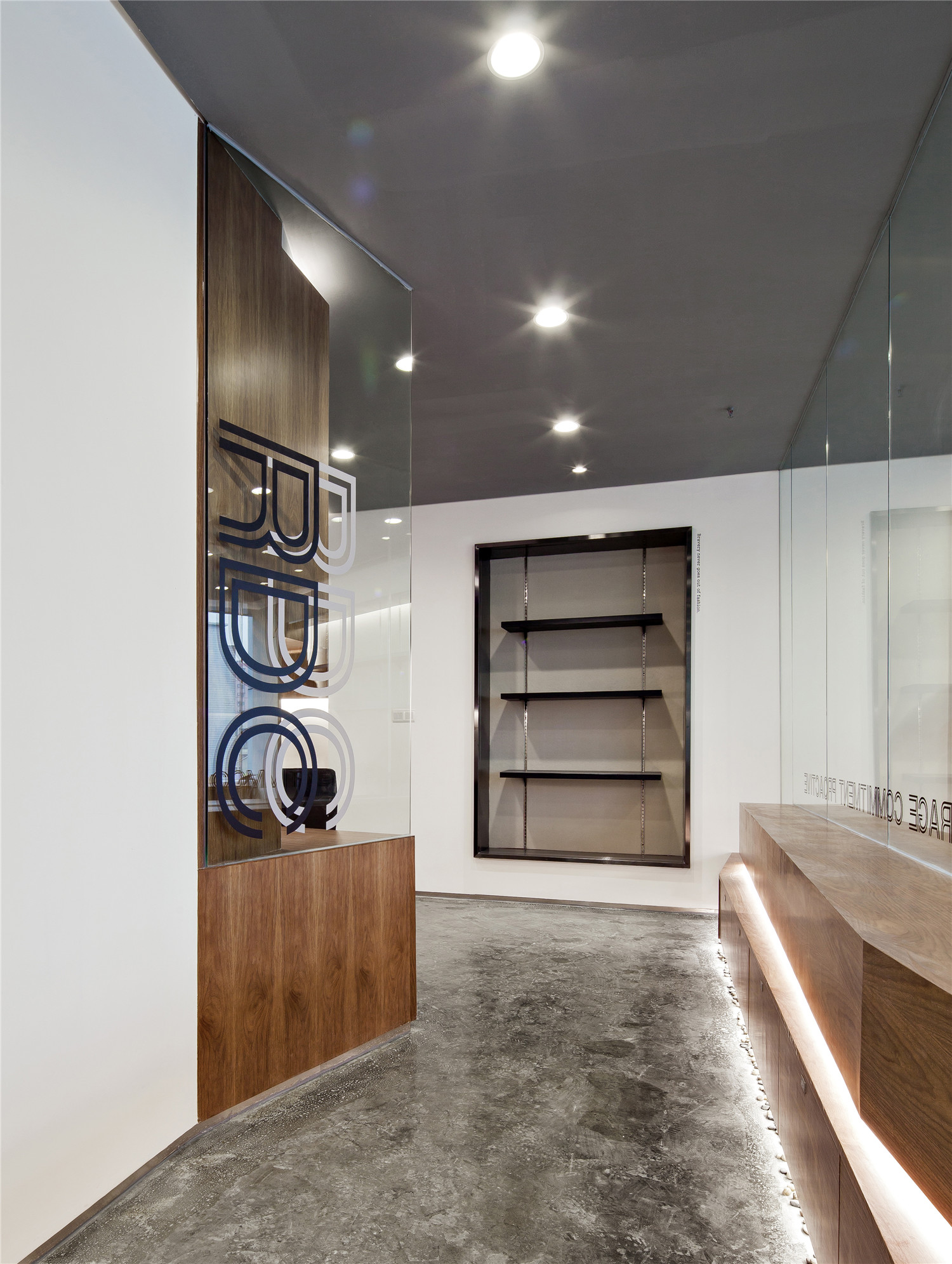 折纸空间·《世界时装之苑》办公室-18