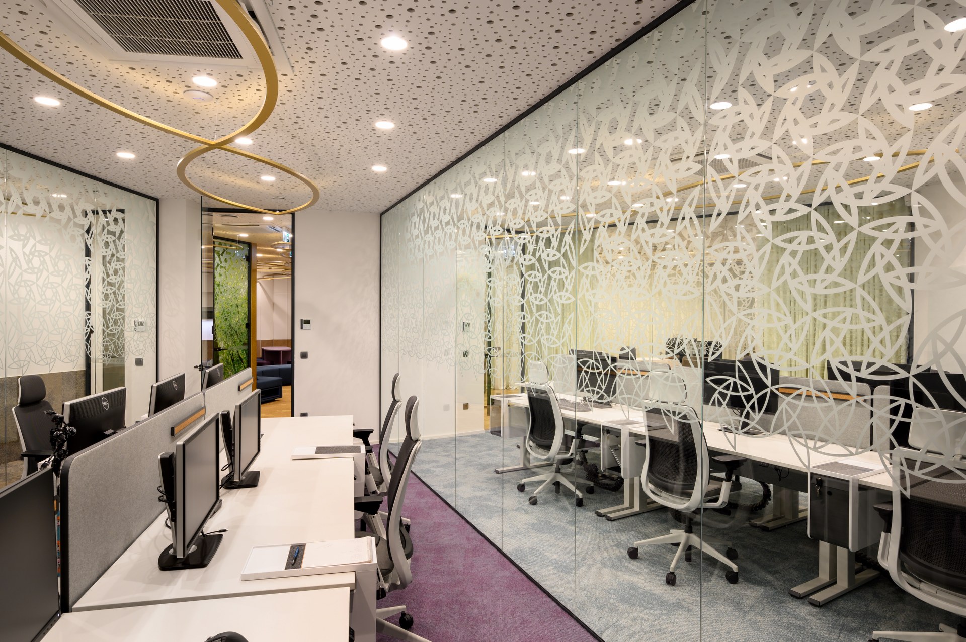 Dhimahi 办公室 · 数字化世界的千瓣莲花设计丨Superform-17