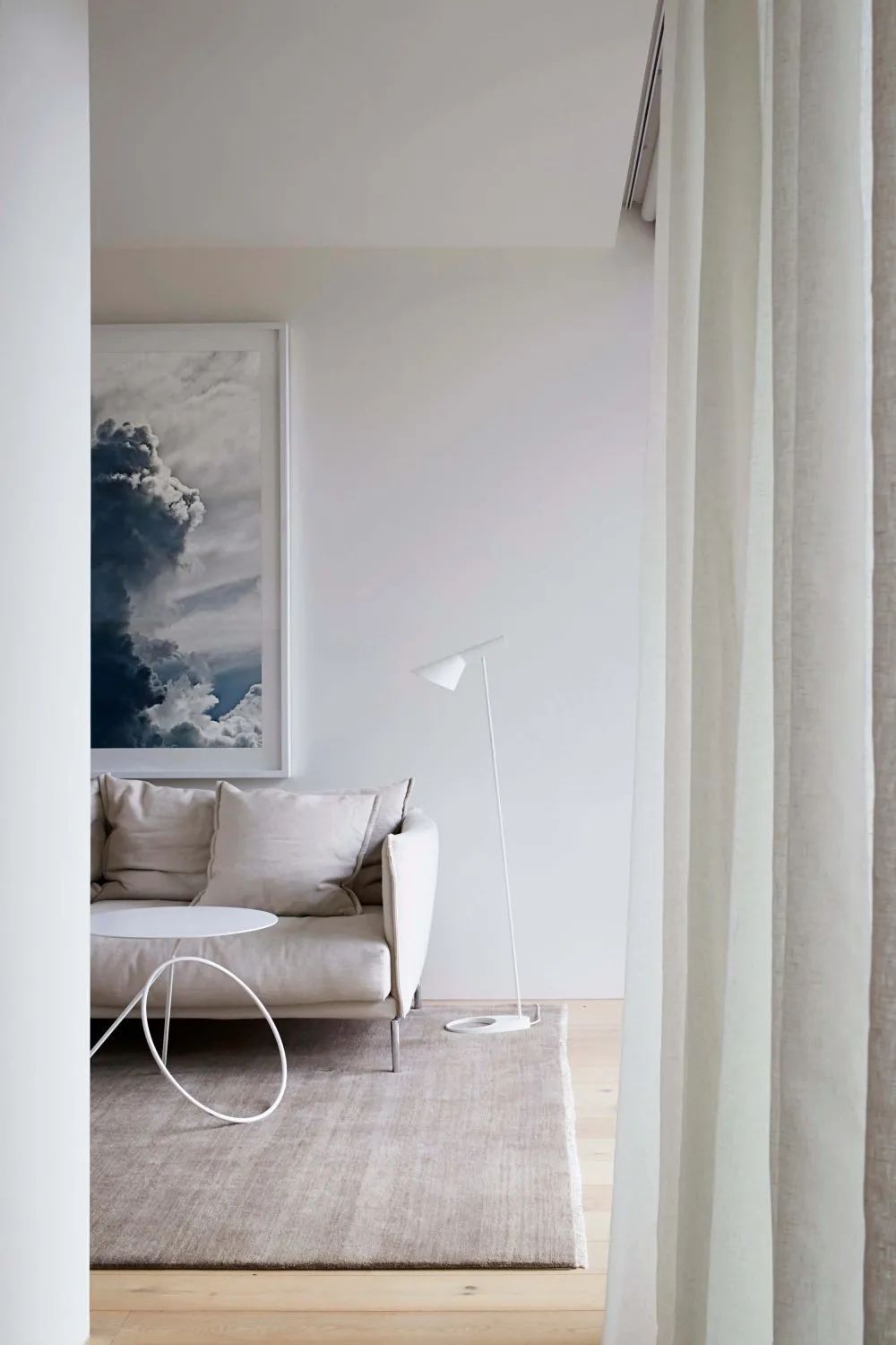 墨尔本 U 型现代别墅 | 坚固与温暖的二元探索-15