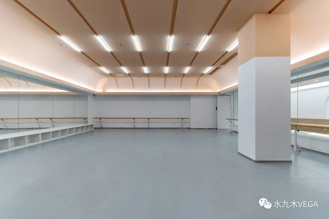 魏公村艺术综合体 · 现代简约教育空间丨中国北京丨屈飞婧,陶大伟,邱实,郑恬辛,张静,罗逸亭,梁秀川-7