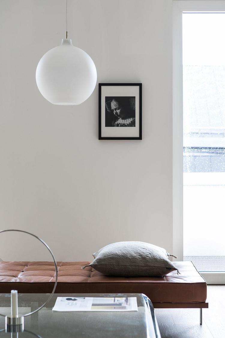 Ana Degenaar: How To: Color Accents In A Minimal Home-0