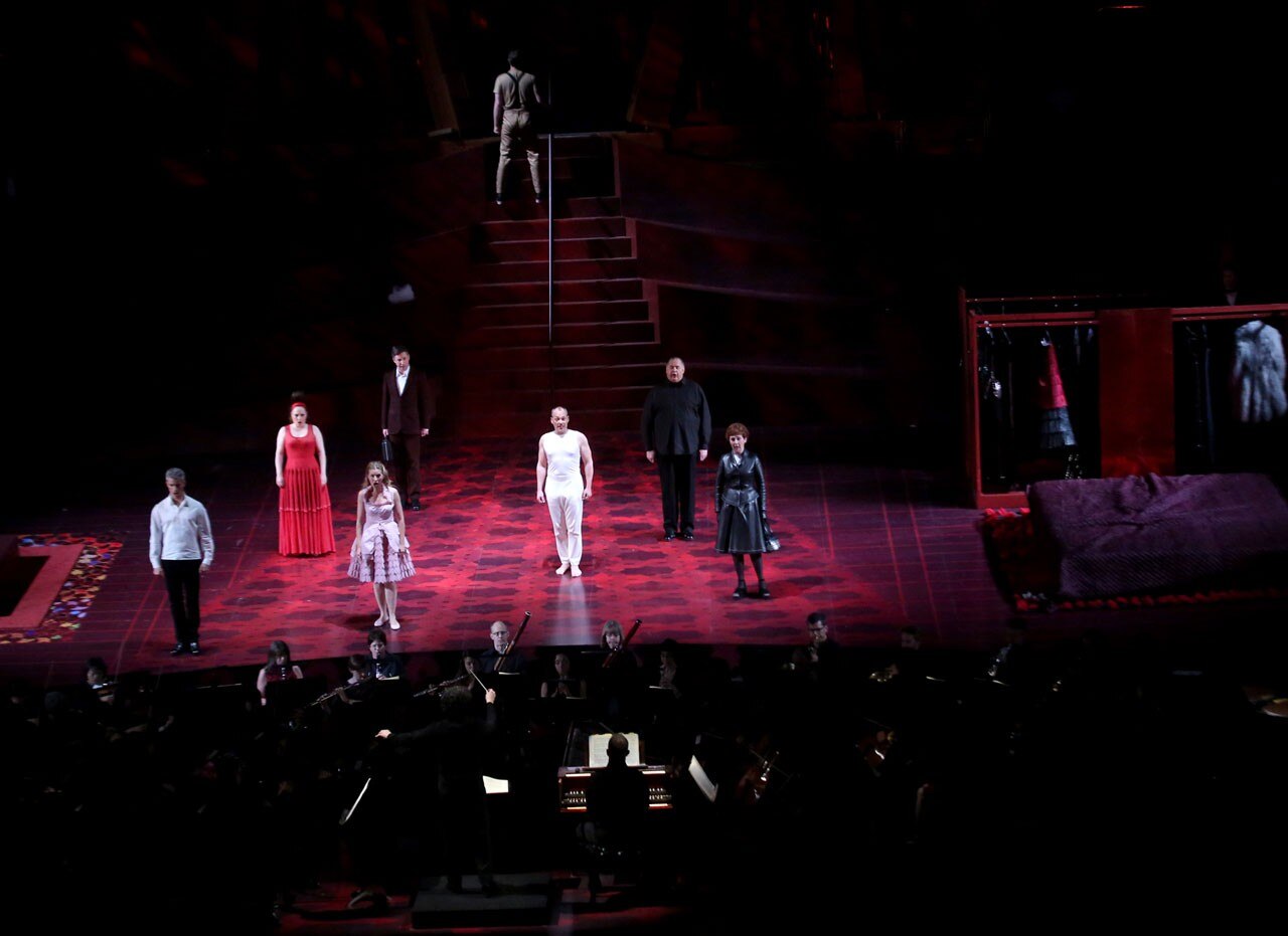 《费加罗的婚礼》舞台设计项目丨美国丨让·努维尔（场景设计）,阿泽丁·阿拉亚（服装设计）-11