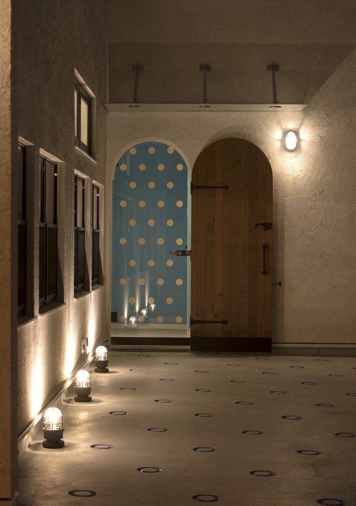 邻里之窗 | 有机设计建筑的两层商业大楼-43